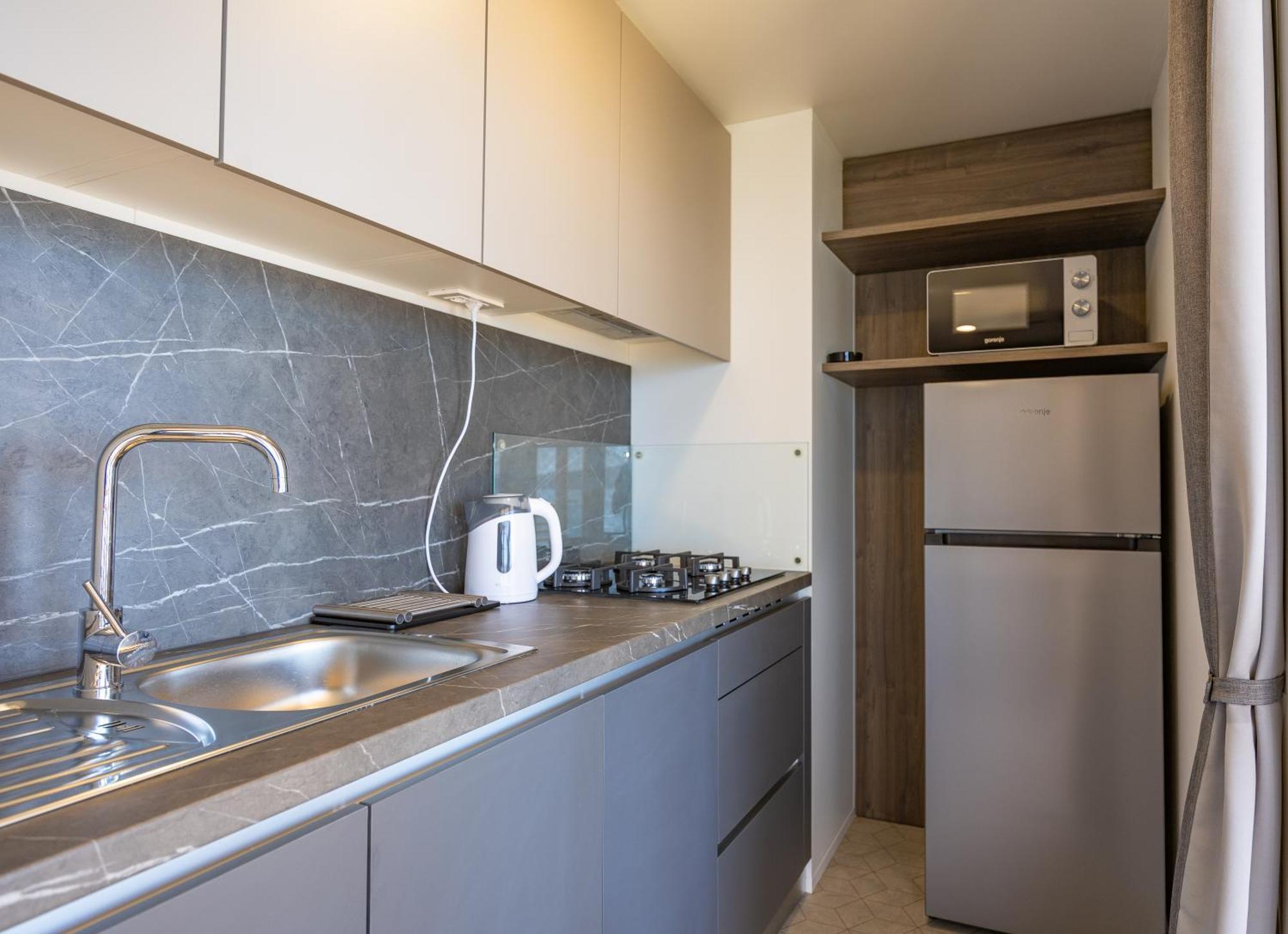 Camp Dole Zivogosce - Mobile Home And Glamping Tent Živogošće Quarto foto